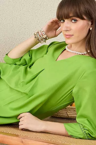 Women Pleated Kurta with Trousers