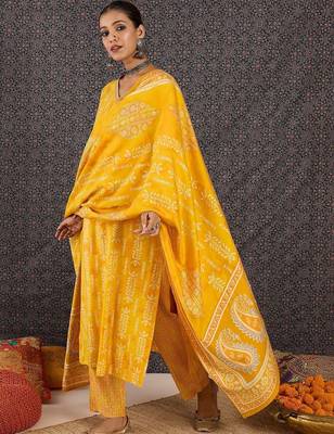 Women Ethnic Motifs Printed Regular Chanderi Silk Kurta with Trousers & With Dupatta 3
