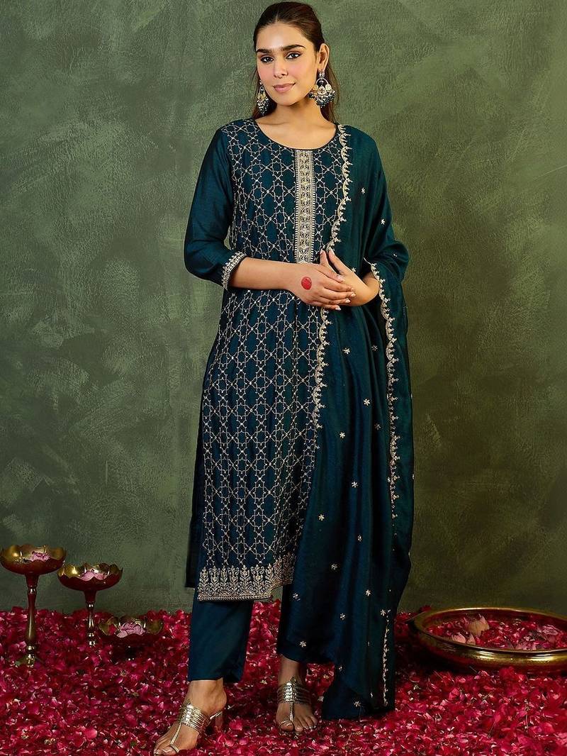 Women Ethnic Motifs Embroidered Regular Thread Work Kurta with Trousers & With Dupatta
