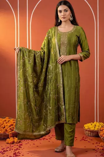 Women Ethnic Motifs Embroidered Regular Thread Work Kurta with Trousers & With Dupatta