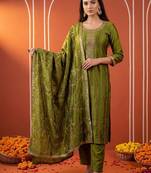 Women Ethnic Motifs Embroidered Regular Thread Work Kurta with Trousers & With Dupatta