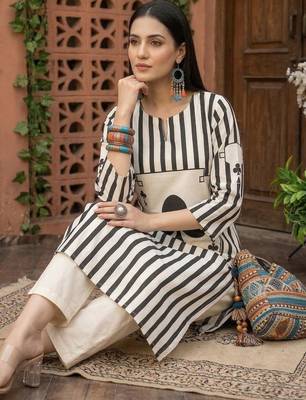Women Striped Regular Pure Cotton Kurta with Trousers 2
