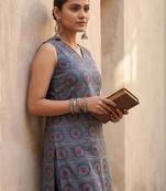 Women Printed Regular Pure Cotton Kurta with Trousers