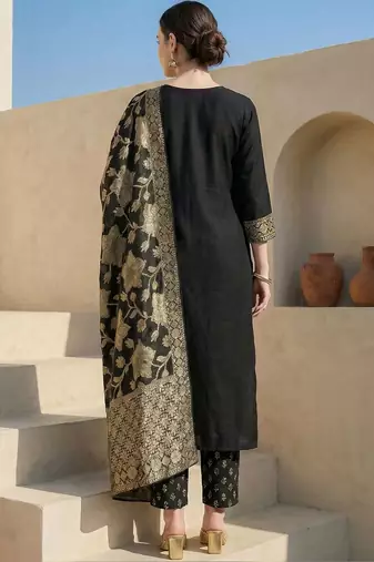 Women Ethnic Motifs Embroidered Regular Kurta with Trousers & With Dupatta