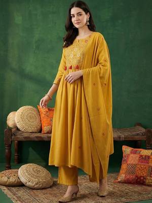 Women Ethnic Motifs Embroidered Empire Thread Work Kurta with Trousers & With Dupatta 1