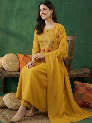 Women Ethnic Motifs Embroidered Empire Thread Work Kurta with Trousers & With Dupatta 4