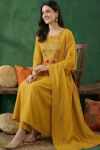 Women Ethnic Motifs Embroidered Empire Thread Work Kurta with Trousers & With Dupatta
