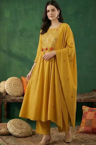 Women Ethnic Motifs Embroidered Empire Thread Work Kurta with Trousers & With Dupatta