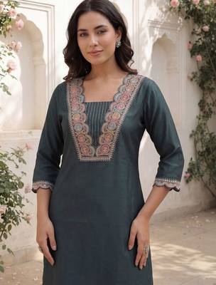 Women Ethnic Motifs Embroidered Regular Thread Work Kurta with Trousers 2
