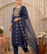Women Ethnic Motifs Embroidered Regular Kurta with Trousers & With Dupatta