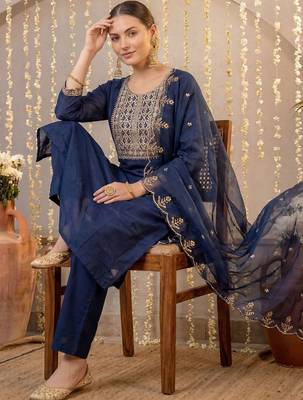 Women Ethnic Motifs Embroidered Regular Kurta with Trousers & With Dupatta 4