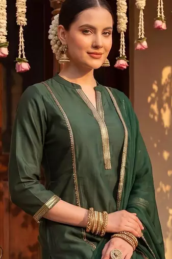 Women Regular Liva Kurta with Trousers & With Dupatta