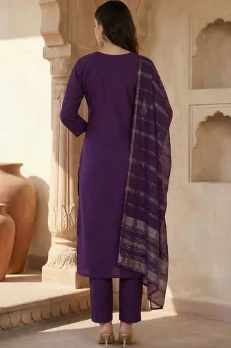 Women Ethnic Motifs Embroidered Regular Kurta with Trousers & With Dupatta