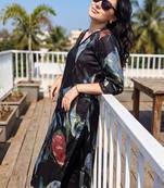 Women Floral Printed Regular Kurta with Trousers