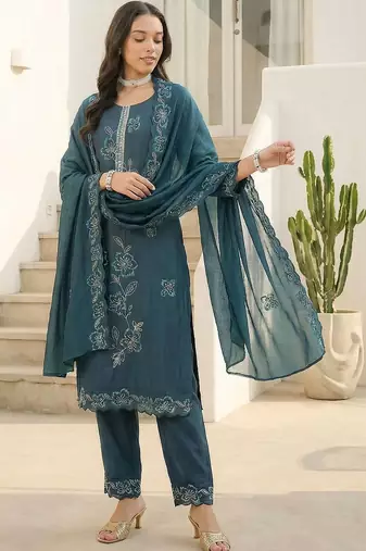 Women Floral Embroidered Regular Thread Work Kurta with Trousers & With Dupatta