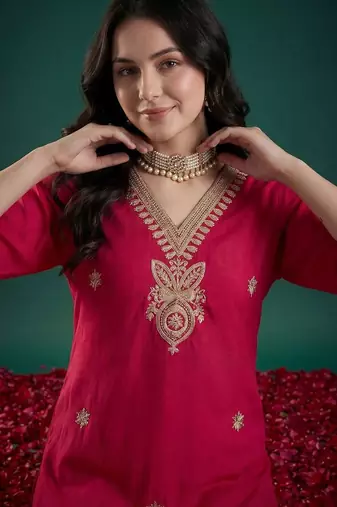 Women Ethnic Motifs Embroidered Regular Thread Work Kurta with Trousers & With Dupatta