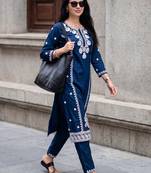 Women Ethnic Motifs Embroidered Regular Thread Work Kurta with Trousers