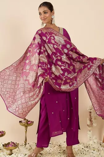 Women Ethnic Motifs Embroidered Regular Kurta with Trousers & With Dupatta