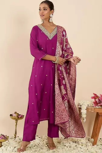 Women Ethnic Motifs Embroidered Regular Kurta with Trousers & With Dupatta