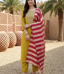Women Ethnic Motifs Embroidered Regular Thread Work Kurta with Trousers & With Dupatta