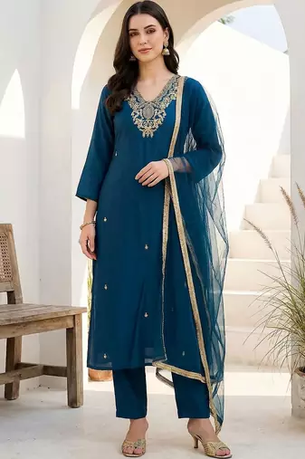Women Ethnic Motifs Embroidered Regular Kurta with Trousers & With Dupatta