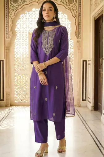 Women Ethnic Motifs Embroidered Regular Thread Work Kurta with Trousers & With Dupatta