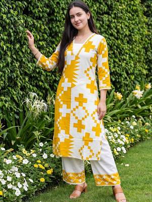 Women Printed Regular Kurta with Palazzos 1