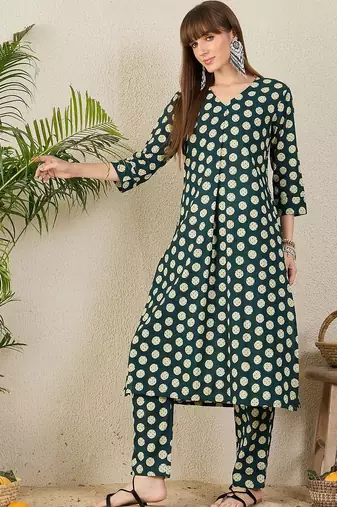 Women Printed Regular Pure Cotton Kurta with Trousers