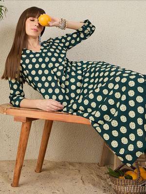 Women Printed Regular Pure Cotton Kurta with Trousers 5