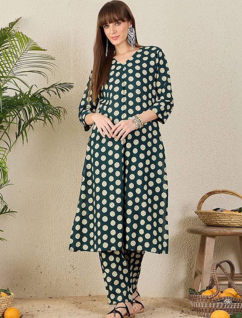 Women Printed Regular Pure Cotton Kurta with Trousers