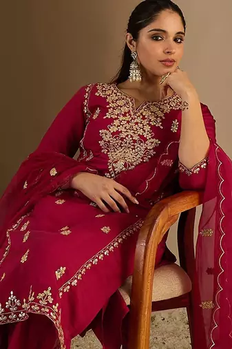 Women Ethnic Motifs Embroidered Regular Kurta with Trousers & With Dupatta