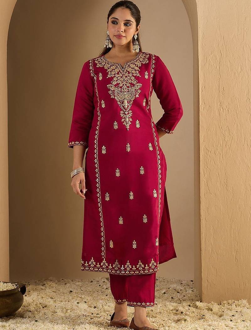 Women Ethnic Motifs Embroidered Regular Kurta with Trousers & With Dupatta