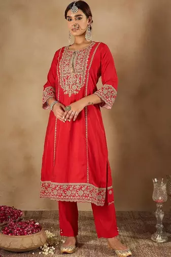 Women Ethnic Motifs Embroidered Regular Kurta with Trousers & With Dupatta
