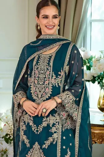 Women Ethnic Motifs Embroidered Regular Thread Work Kurta with Trousers & With Dupatta