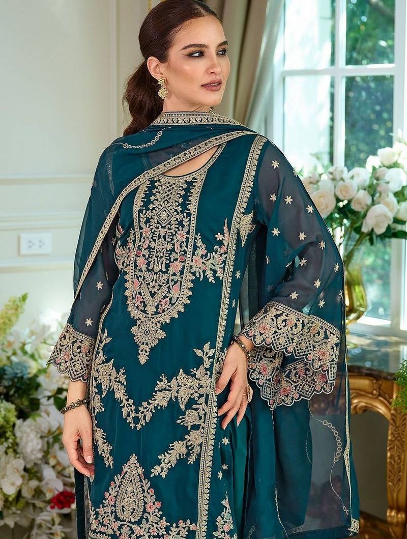 Women Ethnic Motifs Embroidered Regular Thread Work Kurta with Trousers & With Dupatta