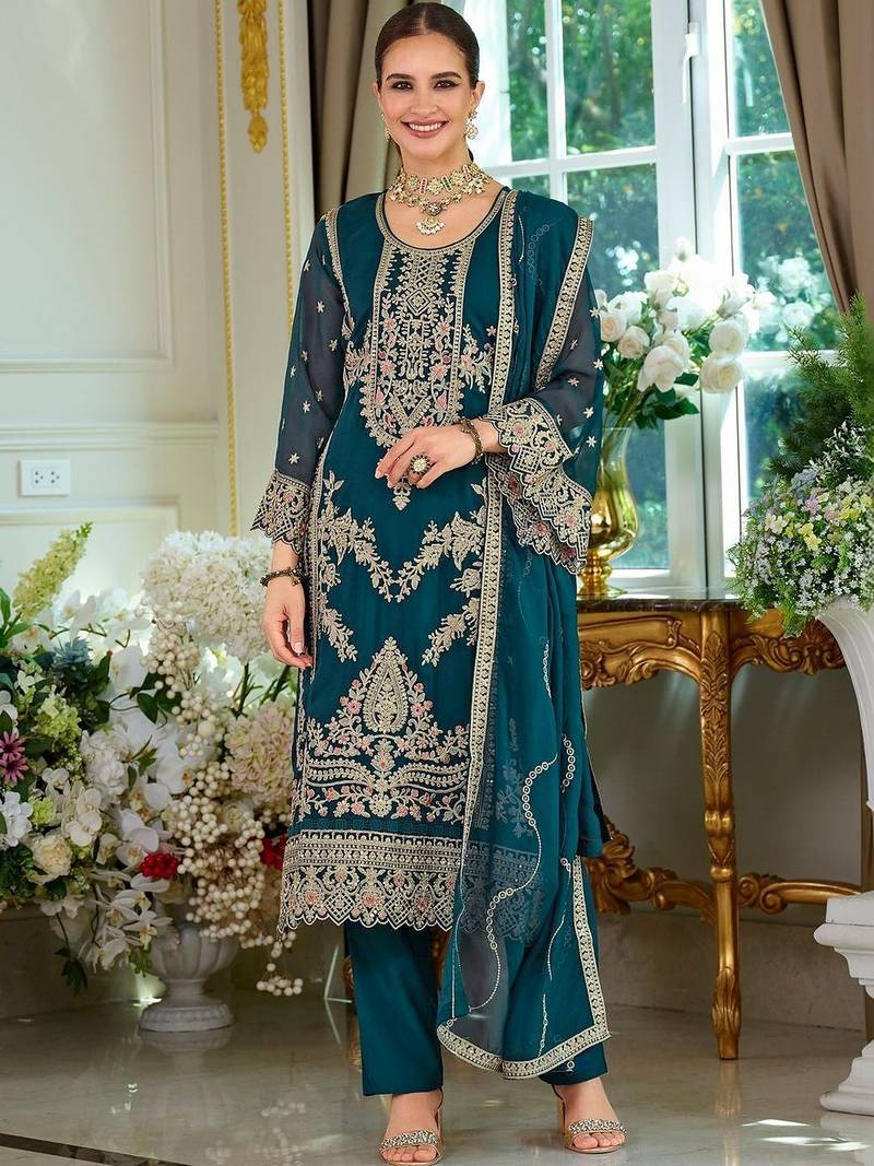 Women Ethnic Motifs Embroidered Regular Thread Work Kurta with Trousers & With Dupatta