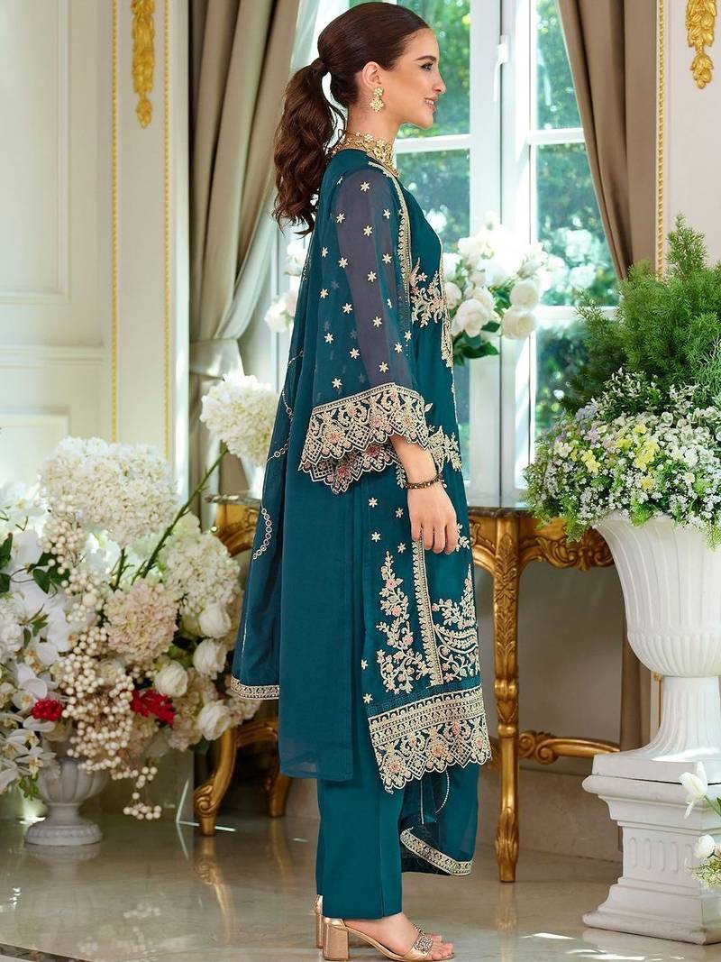 Women Ethnic Motifs Embroidered Regular Thread Work Kurta with Trousers & With Dupatta