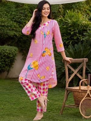 Women Printed Regular Pure Cotton Kurta with Trousers 6