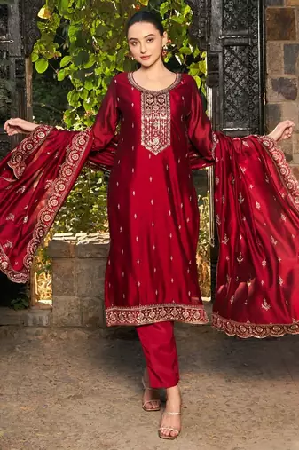 Women Ethnic Motifs Embroidered Regular Thread Work Kurta with Trousers & With Dupatta