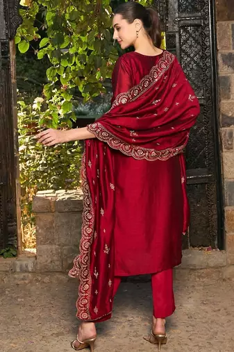 Women Ethnic Motifs Embroidered Regular Thread Work Kurta with Trousers & With Dupatta