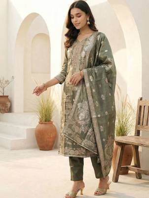 Women Ethnic Motifs Regular Kurta with Trousers & With Dupatta 1