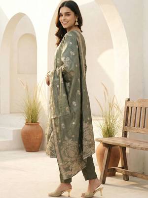 Women Ethnic Motifs Regular Kurta with Trousers & With Dupatta 2