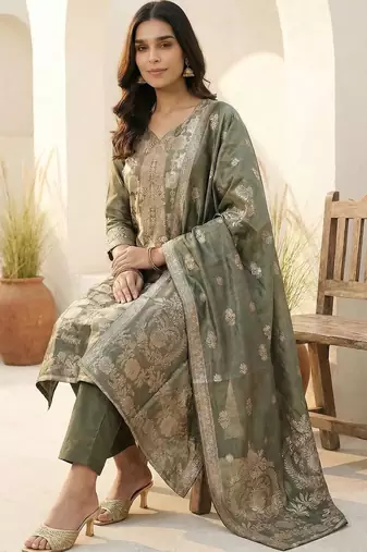 Women Ethnic Motifs Regular Kurta with Trousers & With Dupatta