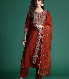Women Ethnic Motifs Embroidered Regular Thread Work Liva Kurta with Trousers & With Dupatta