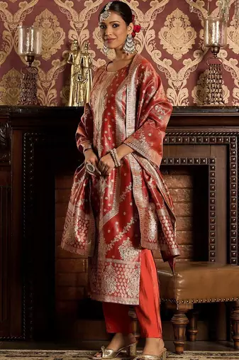 Women Ethnic Motifs Regular Kurta with Trousers & With Dupatta
