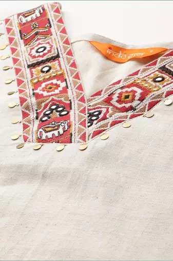Women Ethnic Motifs Embroidered Regular Thread Work Kurta with Trousers