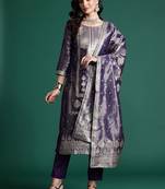 Women Regular Kurta with Trousers & With Dupatta