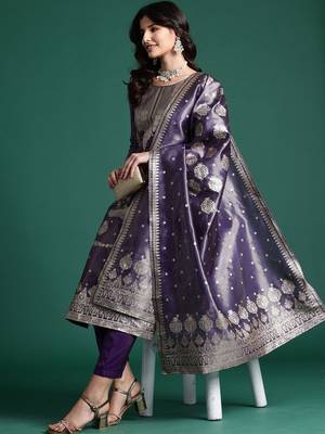 Women Regular Kurta with Trousers & With Dupatta 2