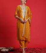 Women Ethnic Motifs Embroidered Regular Kurta with Trousers & With Dupatta
