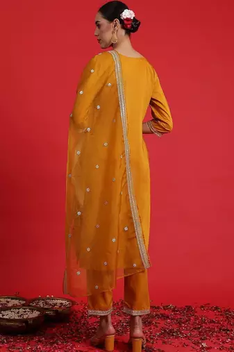 Women Ethnic Motifs Embroidered Regular Kurta with Trousers & With Dupatta